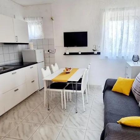 Apartment Severina *